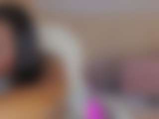 aprilebony's Live Sex Cam Show