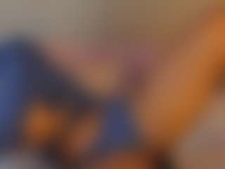 aprilebony's Live Sex Cam Show