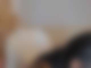 Spettacolo in cam dal vivo con aprilebony - Footjob su Camsoda