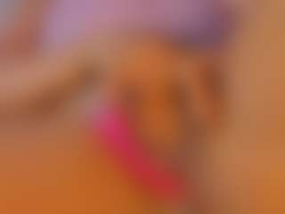 aprilebony's Live Sex Cam Show