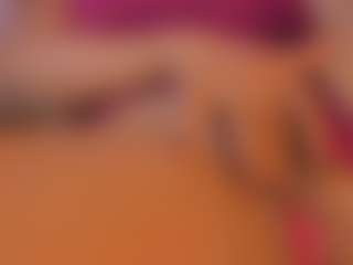 aprilebony's Live Sex Cam Show