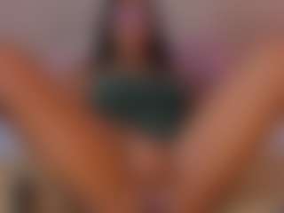 aprilebony's Live Sex Cam Show