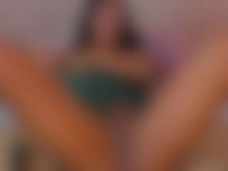 aprilebony's Live Sex Cam Show