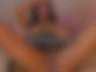 aprilebony's Live Sex Cam Show