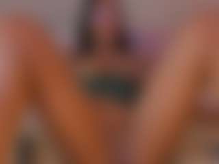 aprilebony's Live Sex Cam Show