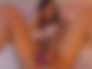 Live cam show with aprilebony - Butt Plug on slutload