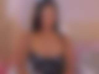 Live cam show with aprilebony - Ebony Petite on livesuperchat.net