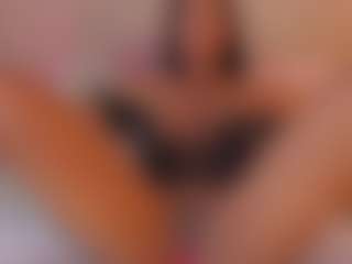 aprilebony's Live Sex Cam Show