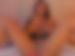 aprilebony's Live Sex Cam Show
