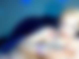 Live cam show with RenaSoBlasian - Mature on SmokeAndPoke