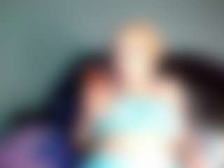 RenaSoBlasian's Live Sex Cam Show