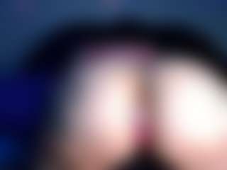 RenaSoBlasian's Live Sex Cam Show
