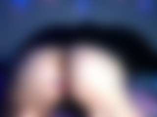RenaSoBlasian's Live Sex Cam Show