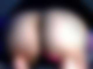 RenaSoBlasian's Live Sex Cam Show