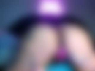 RenaSoBlasian MILF webcam performer live streaming