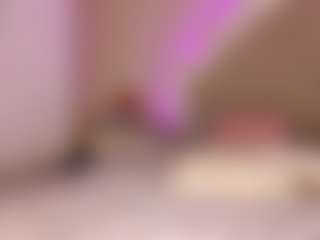 kennasavage MILF webcam performer live streaming