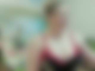 Live cam show with joyfuluntamed - Middle Aged on studioflirtlive.com