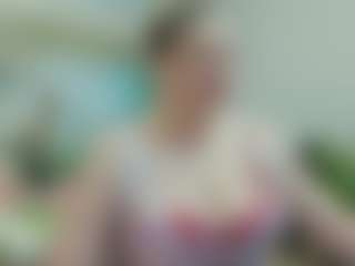 Live cam show with joyfuluntamed - Upskirt on Free Soda