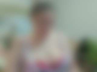 Live cam show with joyfuluntamed - Legs on Soda Cam