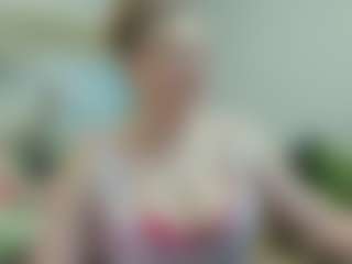 Live cam show with joyfuluntamed - Grey Eyes on Camiplay Live