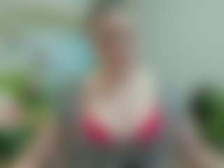 joyfuluntamed's Live Sex Cam Show