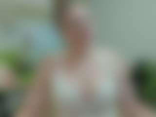 joyfuluntamed's Live Sex Cam Show