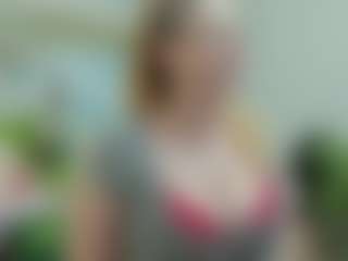 joyfuluntamed's Live Sex Cam Show