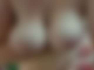 joyfuluntamed MILF webcam performer live streaming