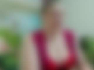 joyfuluntamed MILF webcam performer live streaming