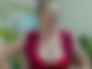 joyfuluntamed MILF webcam performer live streaming