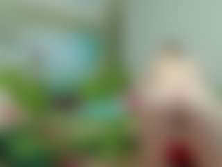 joyfuluntamed MILF webcam performer live streaming