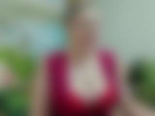 Live cam show with joyfuluntamed - Solo on Instabang