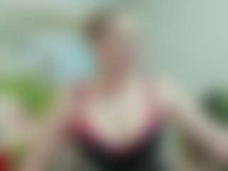 Live cam show with joyfuluntamed - Brown Hair MILF on Fling VIP Chat