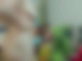 Live cam show with joyfuluntamed - Pornstar Squirt on Milfs Live