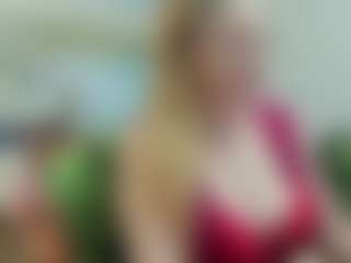 Live cam show with joyfuluntamed - Mature MILF on SmokeAndPoke