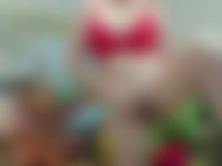 Live cam show with joyfuluntamed - Bedroom Mature on Camsoda