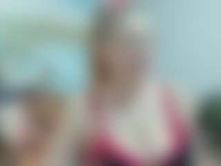 Live-camshow met joyfuluntamed - Upskirt op Camsoda