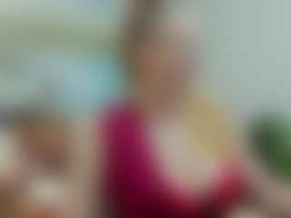 Live cam show with joyfuluntamed - Upskirt on CamClone