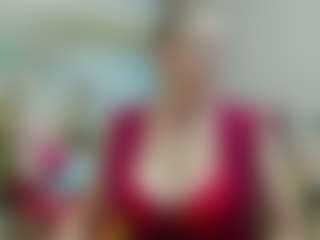 joyfuluntamed MILF webcam performer live streaming