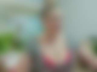 Live cam show with joyfuluntamed - Legs on Camsoda