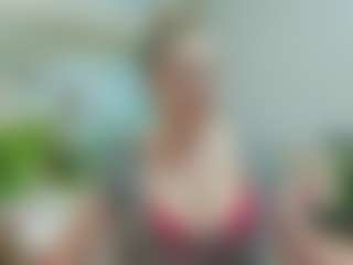 Live cam show with joyfuluntamed - Brown Hair MILF on Streamer API