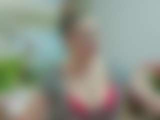 joyfuluntamed MILF webcam performer live streaming