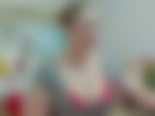 Live cam show with joyfuluntamed - Fingering MILF on Camsoda