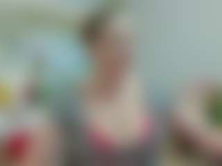 Live cam show with joyfuluntamed - Solo on Camsoda