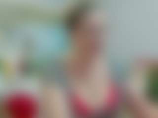joyfuluntamed MILF webcam performer live streaming