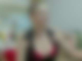 Live cam show with joyfuluntamed - Natural on CamClone