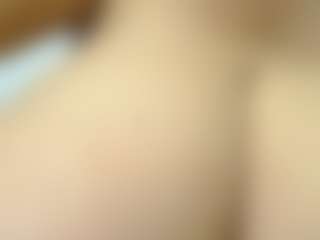 Live cam show with crushonme - Chubby on TottyGirls