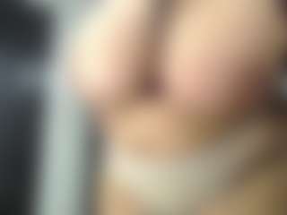crushonme's Live Sex Cam Show