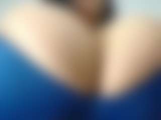 Live cam show with crushonme - Chubby on friskycurves.com