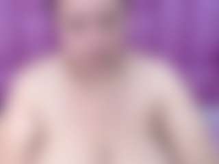 Live cam show with crushonme - Chubby on Camsoda